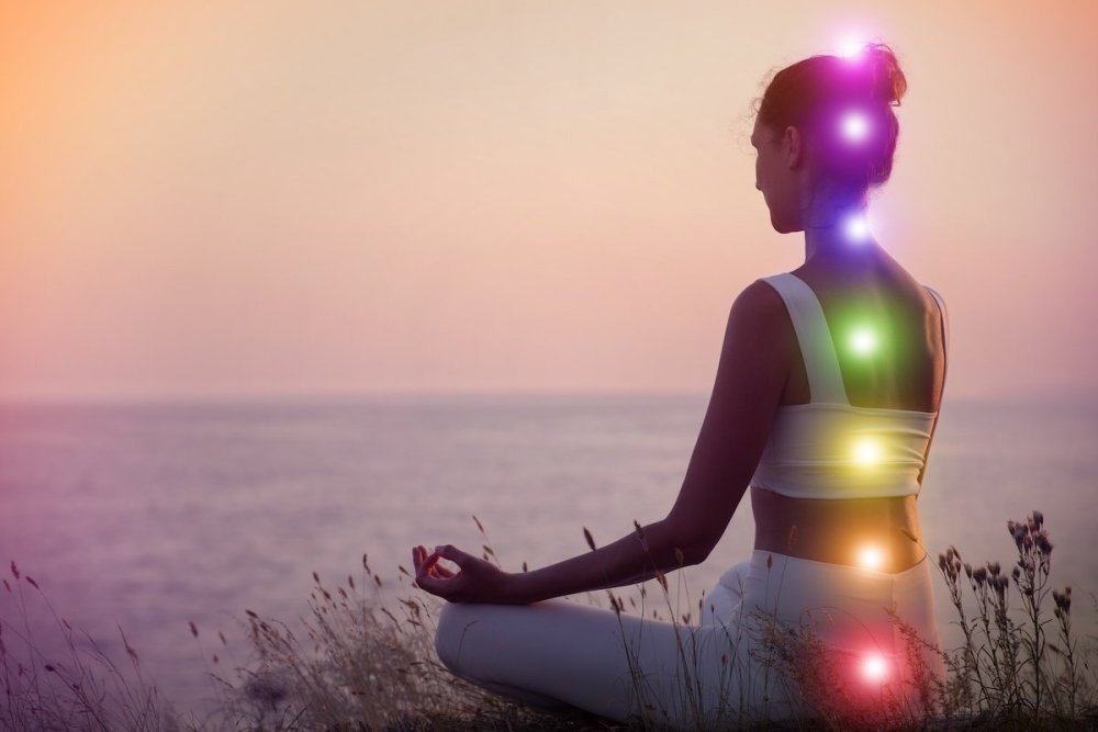 woman-meditating-chakra-locations.jpg