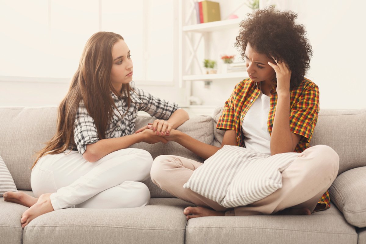 How to Help a Grieving Friend: 7 Ways to Be There