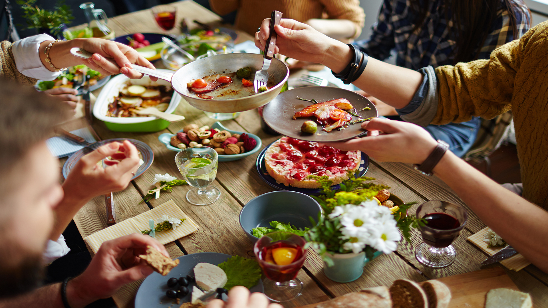 Non-materialistic life goals lead to happiness