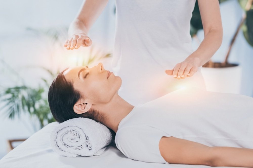 reiki-healing-session.jpg