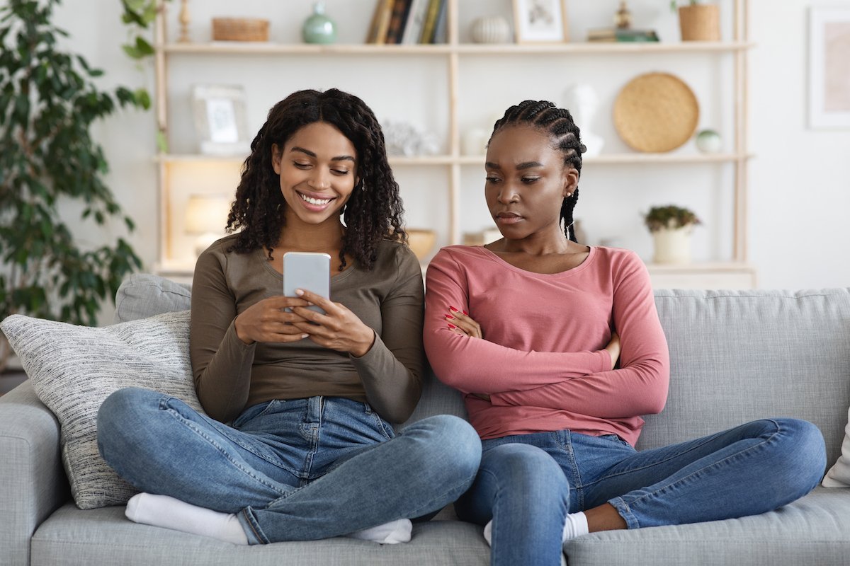 7 Signs Your Friend Doesn’t Care About You