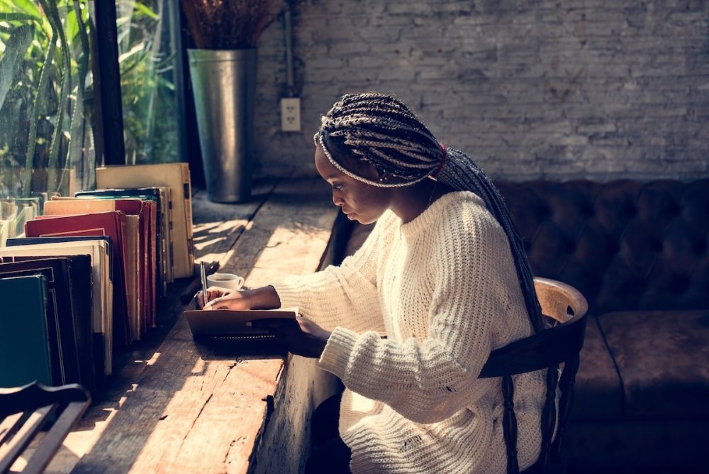 woman-journaling-technique-desk.jpg