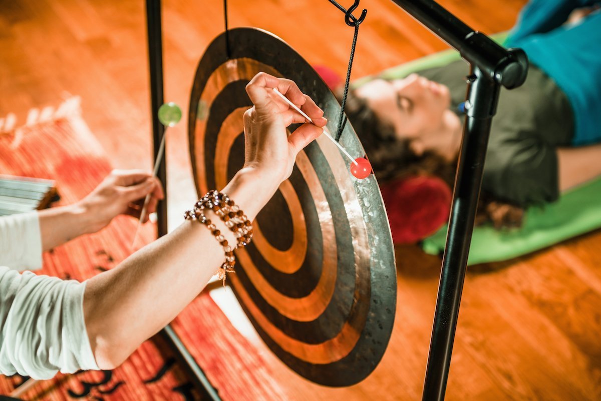 What Is a Sound Bath Meditation and What Are Its Benefits?